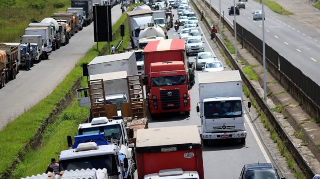 Aprovada política de frete mínimo para transporte rodoviário de cargas